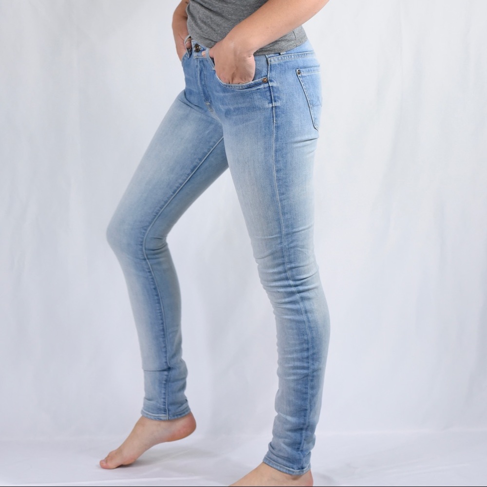 7 For All Mankind Skinny Light Wash Sz 26